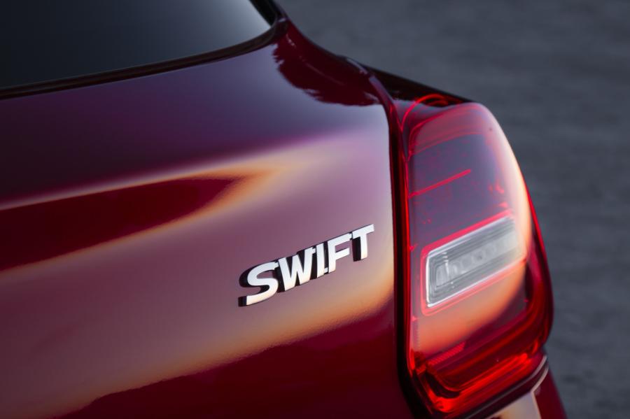Логотип Suzuki Swift 2017 года  (WW) (фото 67 из 101)